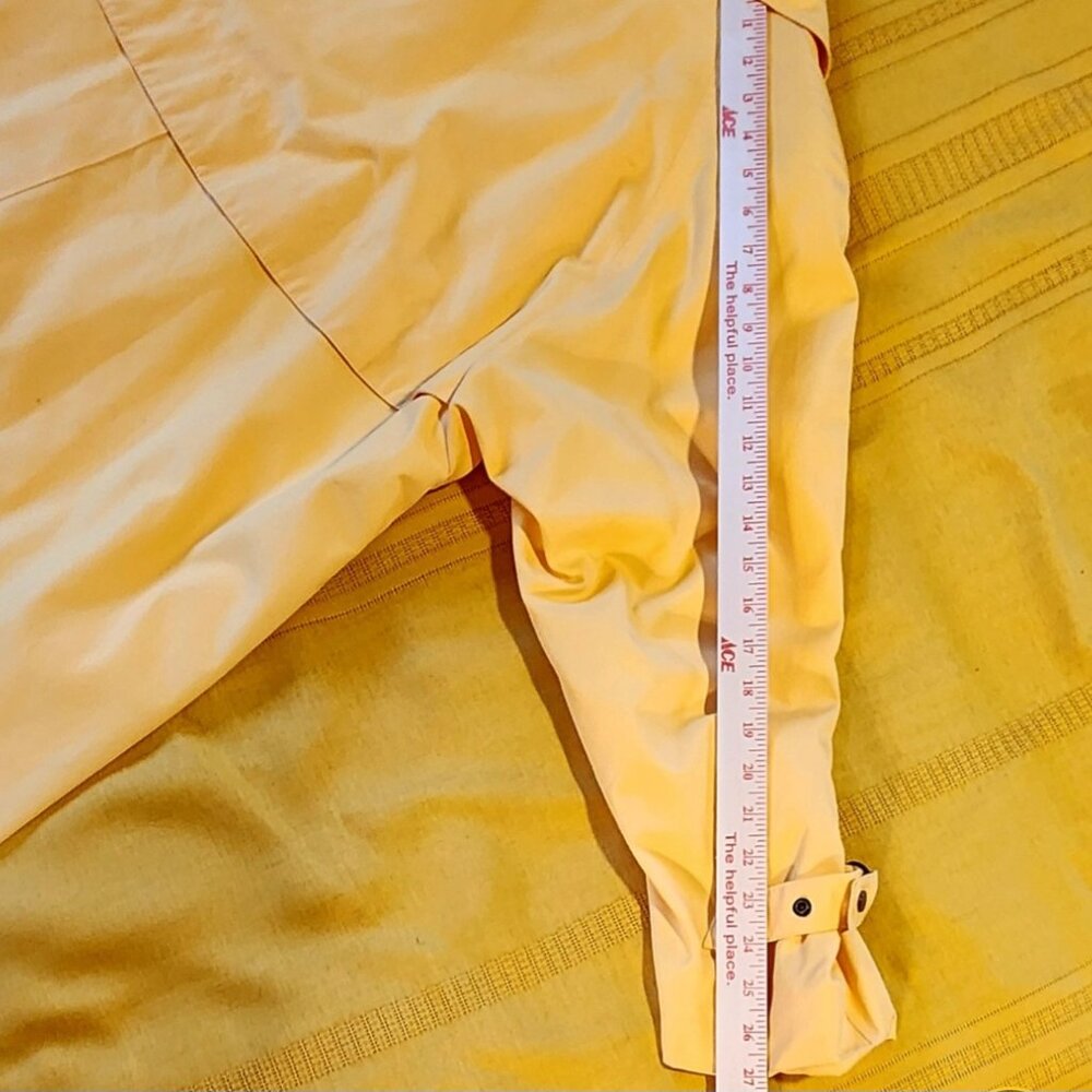 1970s London Towne yellow raincoat - Picture 6 of 9